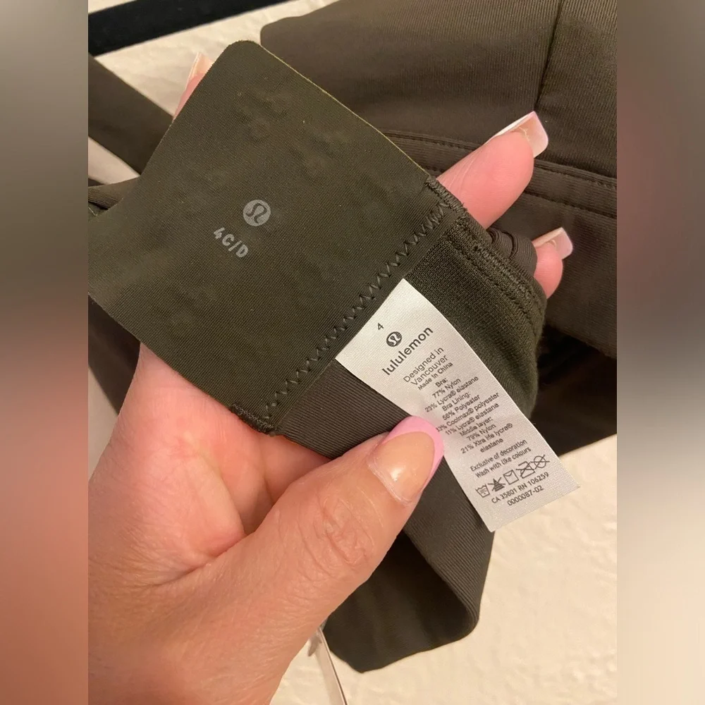 Lululemon run on bra nwt